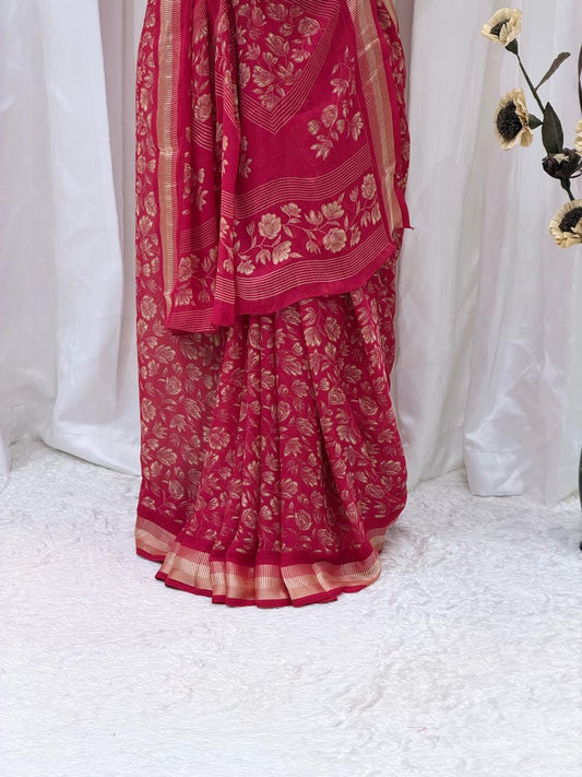 Elegant Red Floral Woven Saree with Golden Border & Rich Pallu