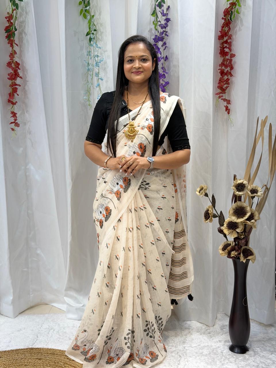 Elegant Off-White Floral Printed Traditional Saree