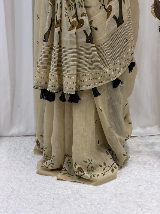 Minimalist Beige Printed Saree with Contemporary Charm