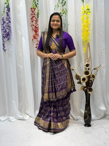 Timeless Purple Silk Saree with Intricate Weaving