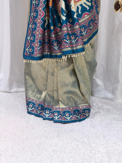 Royal Peacock Print Silk Blend Saree with Designer Border & Unstitched Blouse Piece