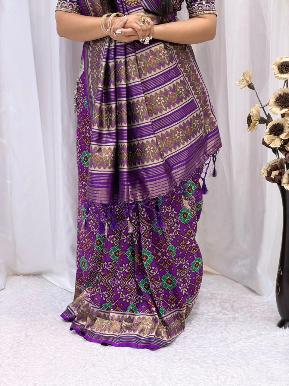 Premium Purple Jacquard Weaving Saree with Elegant Border